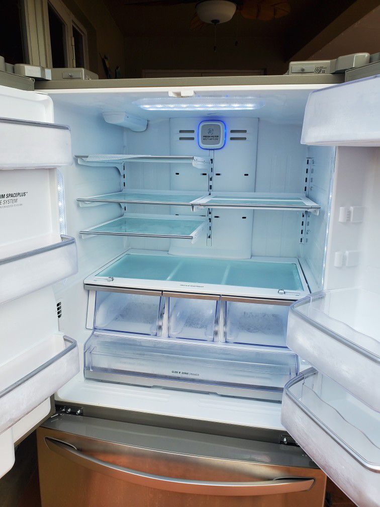 LG Fridge Refrigerador Como Nuevo