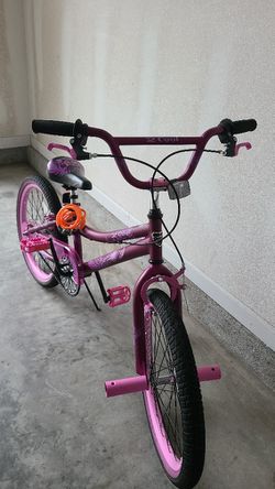 Bicycle Girl (20" wheel) Thumbnail