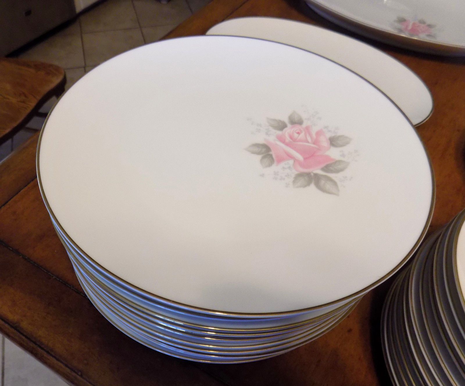 Dinner china Noritake Roseville Service for 8 OR 12 (7 pc setting) beautiful set Excellent