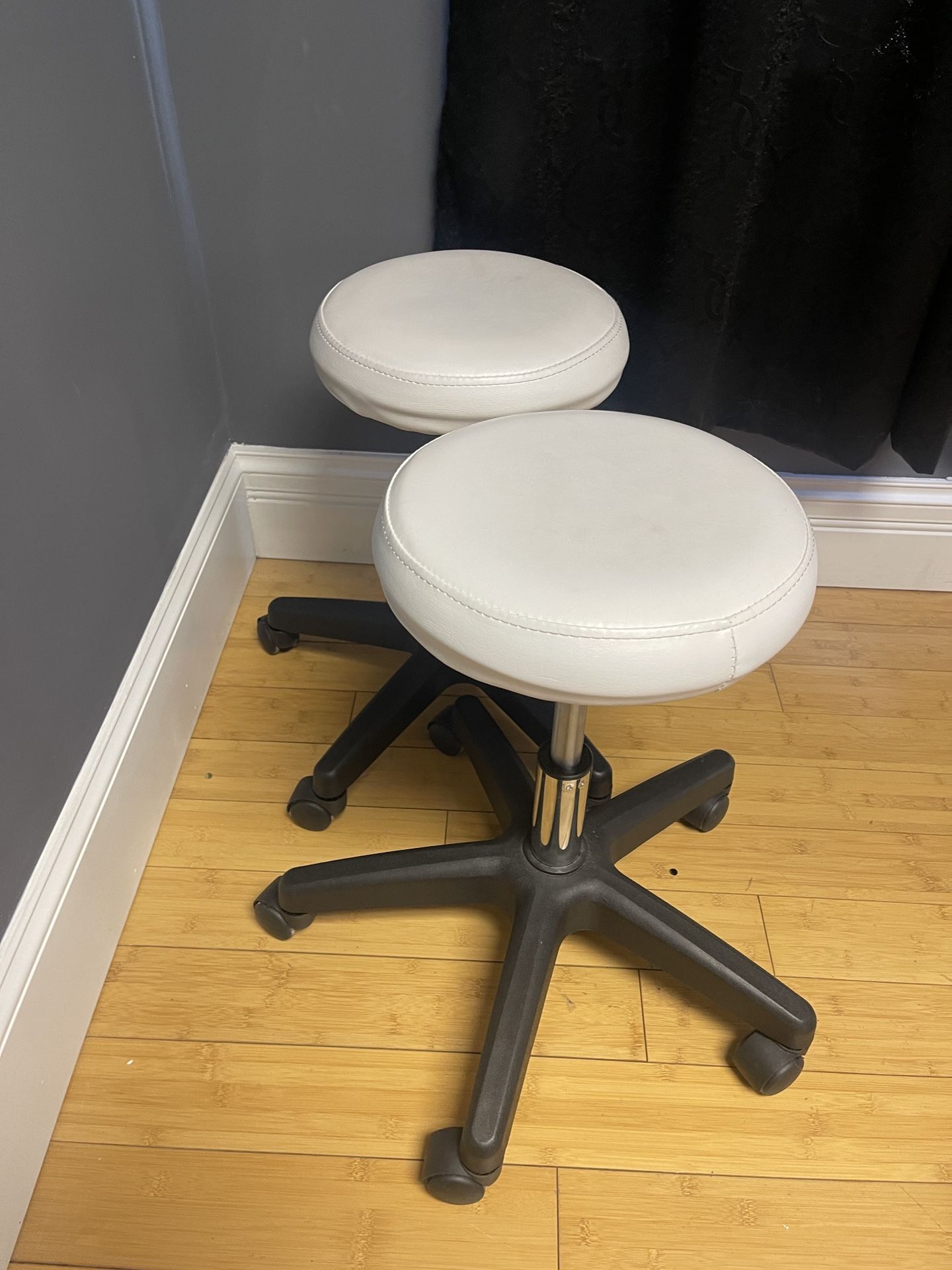 Esthetician Bed And stool