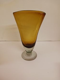 Hand Blown Amber To Clear Fan Vase Glass  Thumbnail