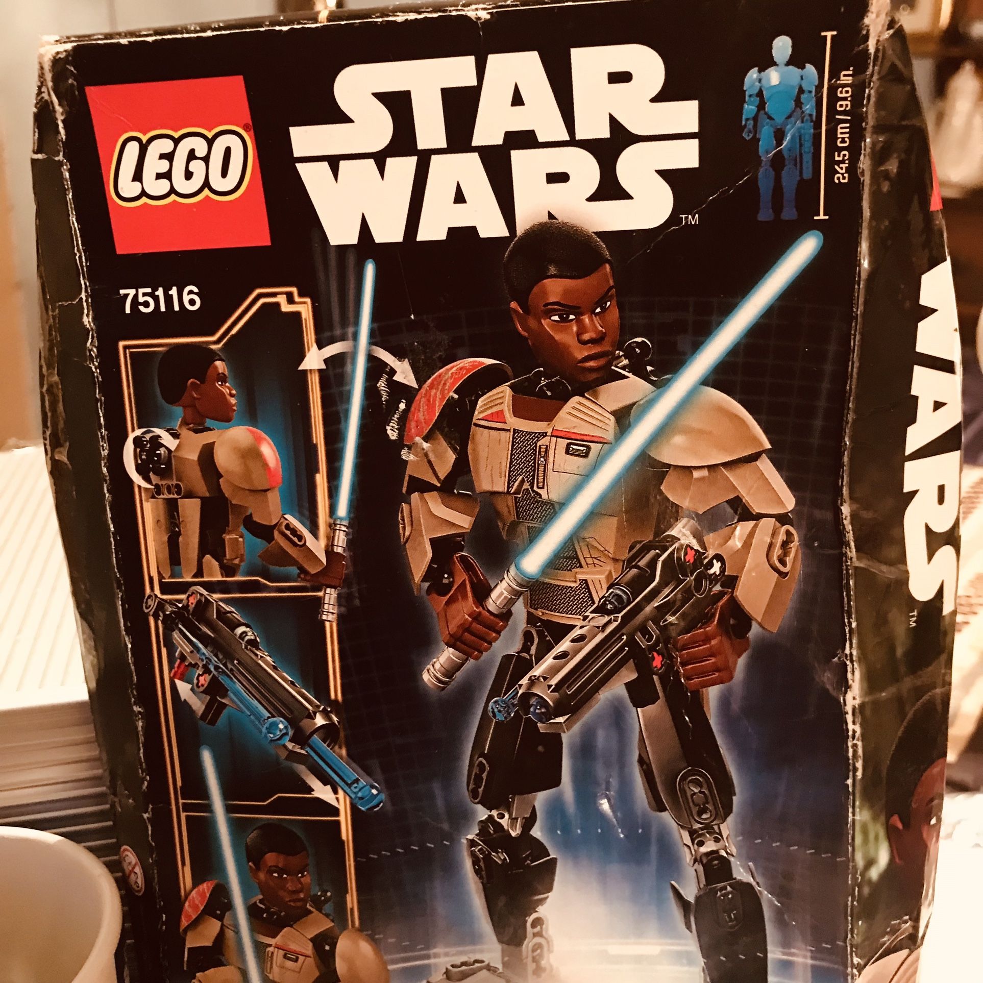 LEGO Star Wars Finn and Mug (Box Is In Bad Shape) Contents Inside Are New