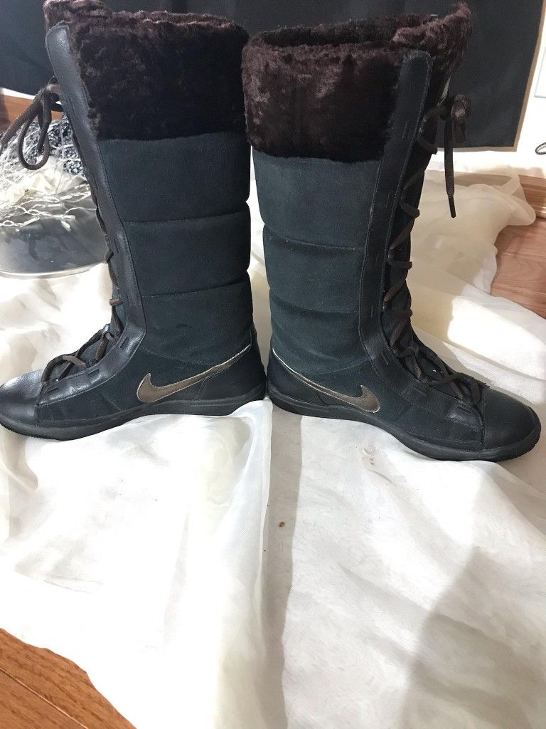7) Nike HI 2 VTG Snow Sneaker Boots