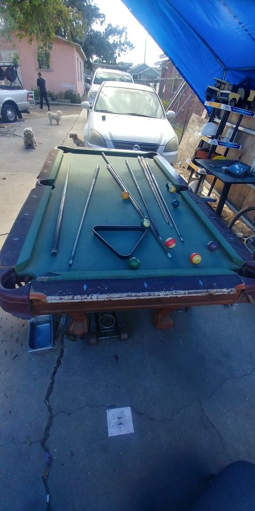 Pool table