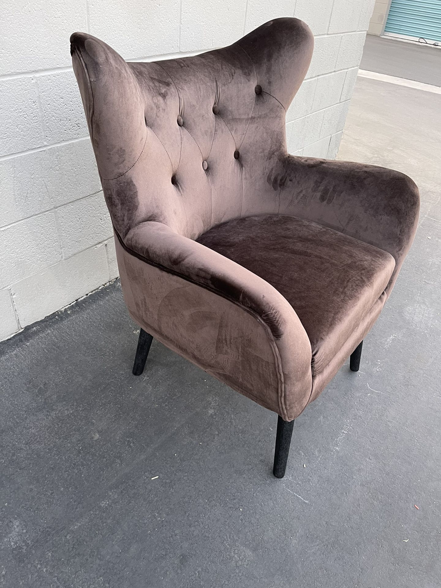 Velvet Chair