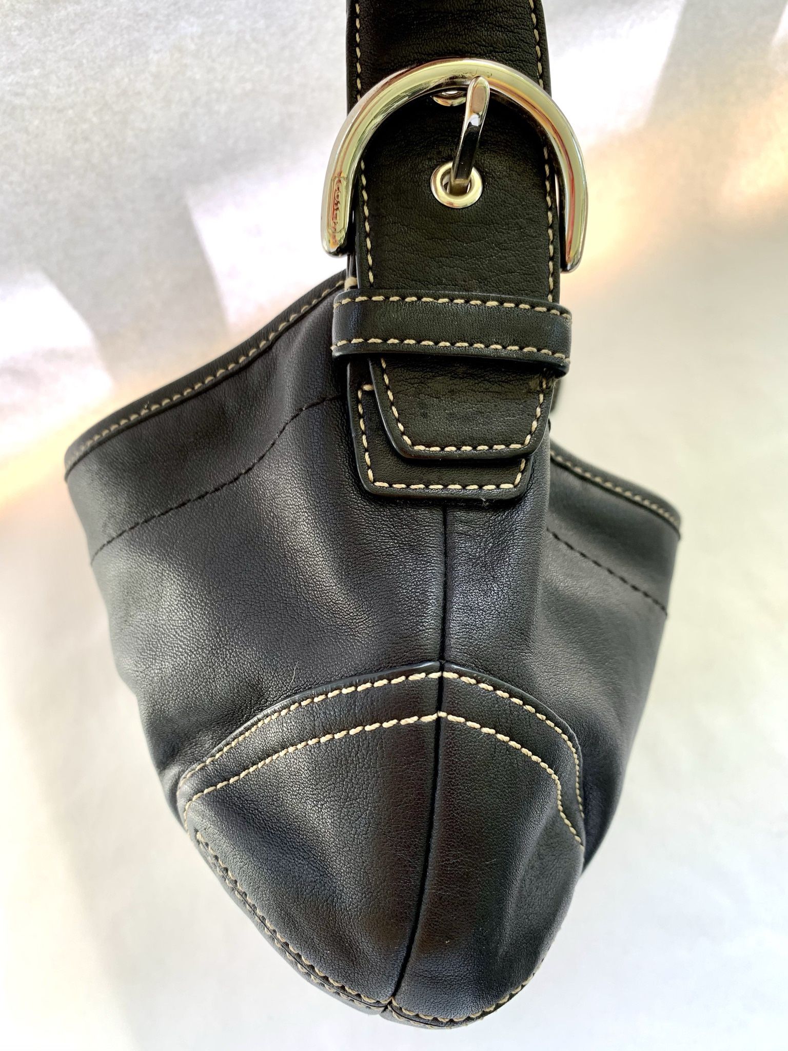 Coach Soho Black Leather Hobo Bag White Stitching Purse Handbag No A05D-9541