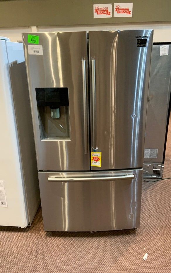 Samsung RF263TEASR refrigerator NEW for Sale in Austin, TX OfferUp