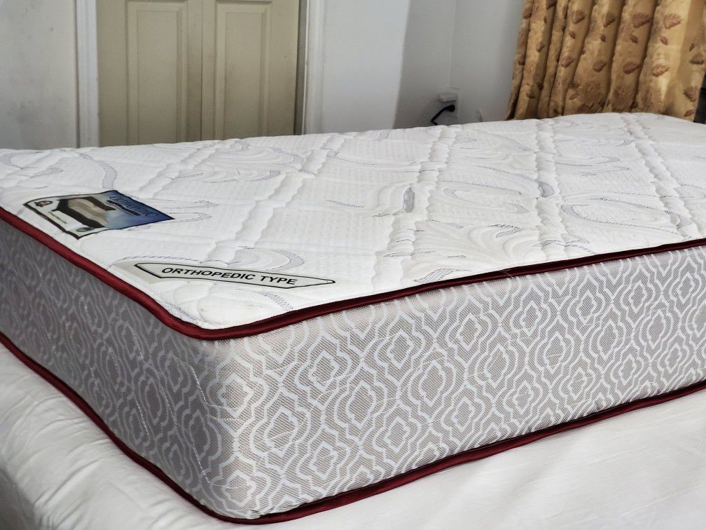 Twin Size Orthopedic Mattress Like New Excellent Condition 