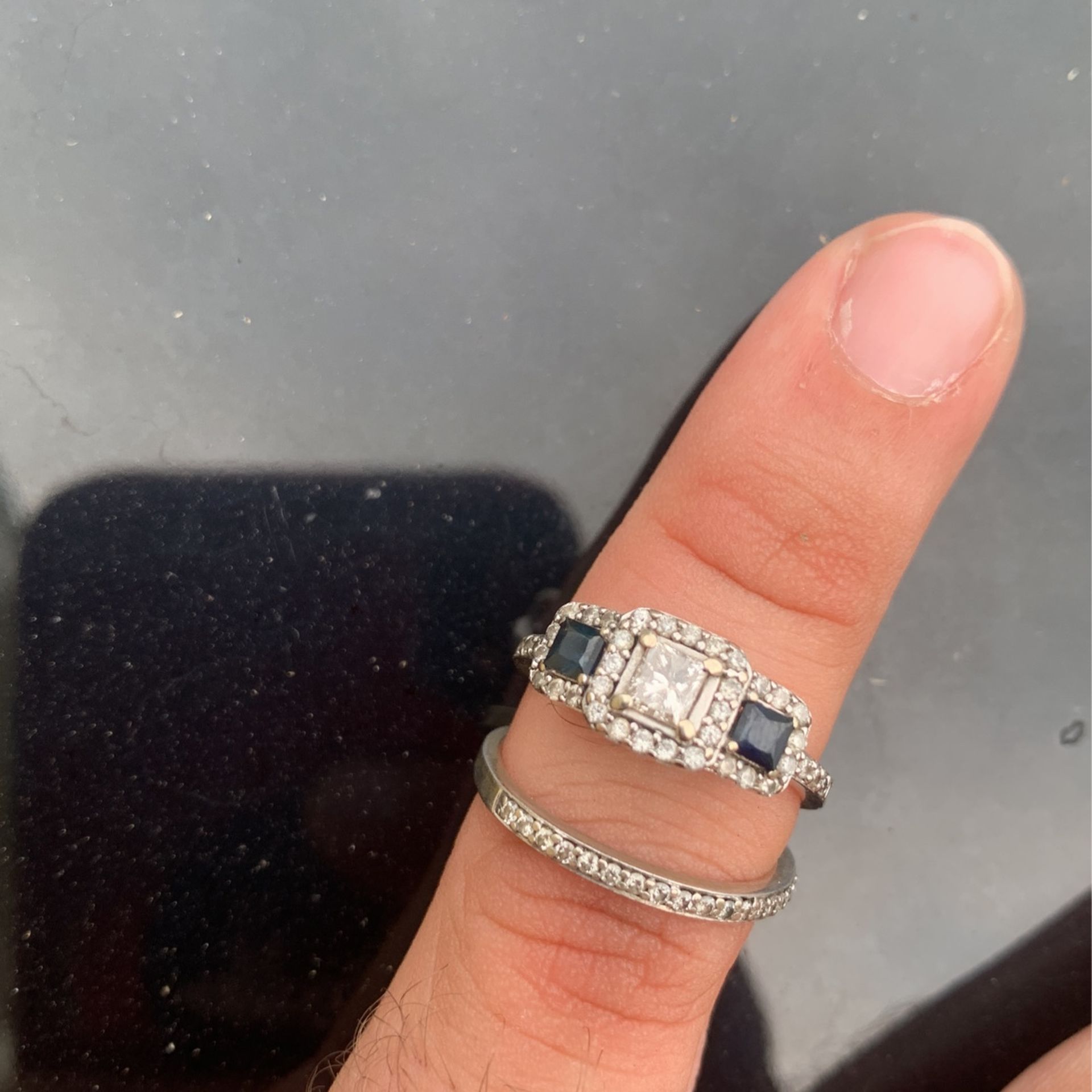 10kw Engagement And Wedding Band