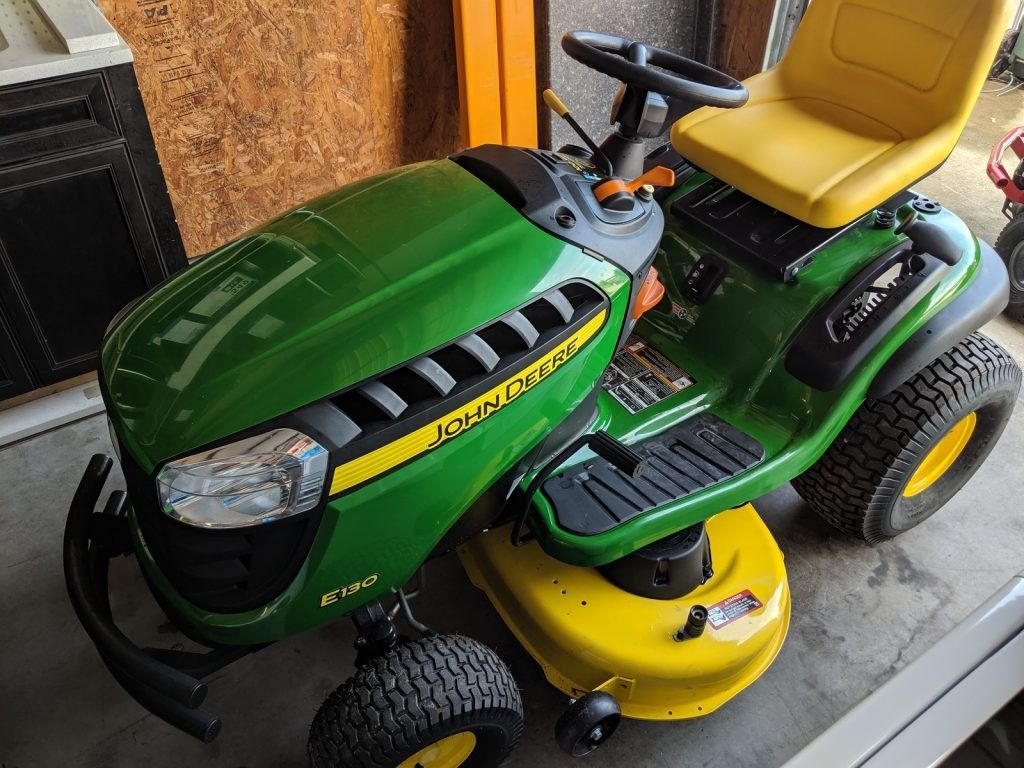 Brand new John Deere E130 22-HP V-twin Side By Side Hydrostatic 42-in Riding Lawn Mower with Mulching Capability (Kit Sold Separately)