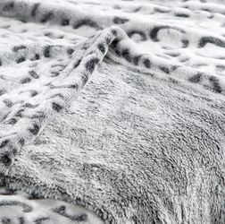 Flannel Fleece Throw Blanket for Couch Fuzzy 3D Cheetah Blanket Lightweight Warm Cozy Comfy Super Soft Leopard Blanket for Bed Sofa 260GSM (Black Leop Thumbnail