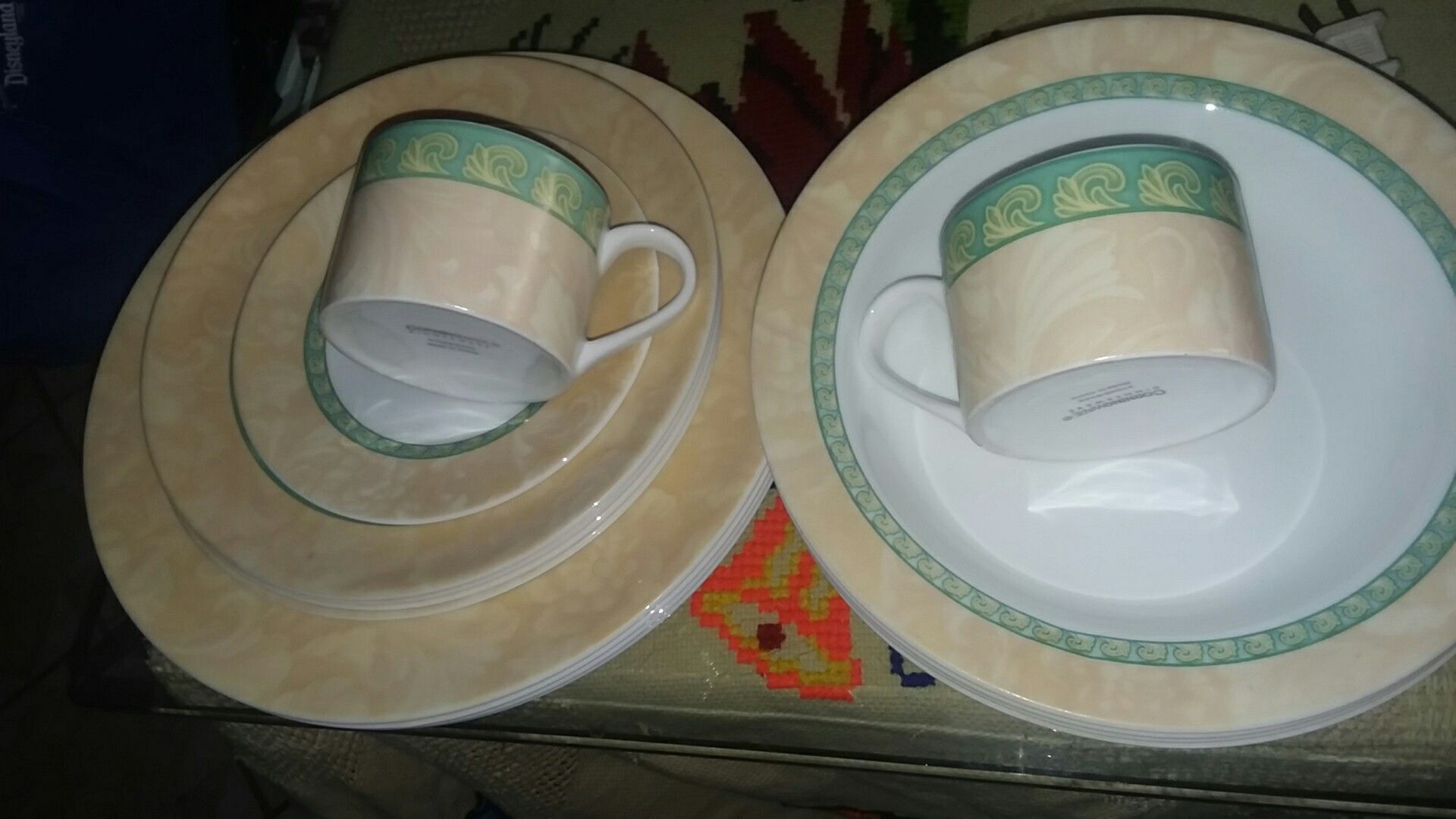 CORNINGWARE DINNERWARE PLATES BOWLS CUPS SET FLORAL LEAF BEAUTIFUL DESIGH