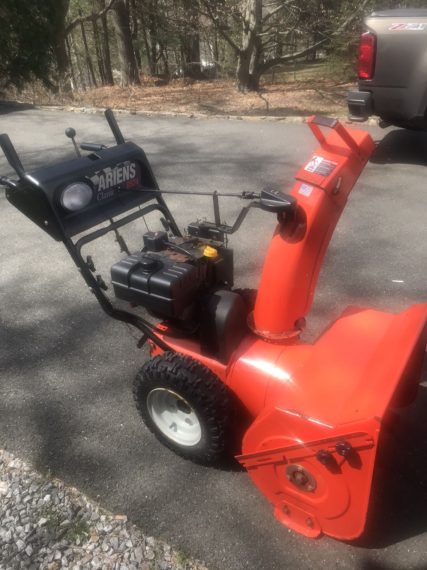 Snow blower Ariens 8524 Classic for Sale in Naugatuck, CT OfferUp