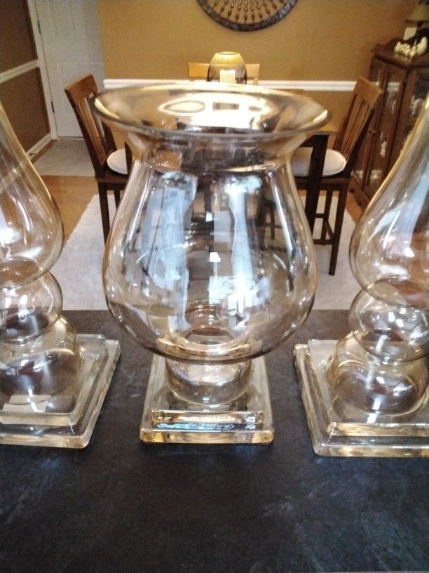 A Beautiful Candle Set Nice Quality They Have A Light Gold Color . See Size .