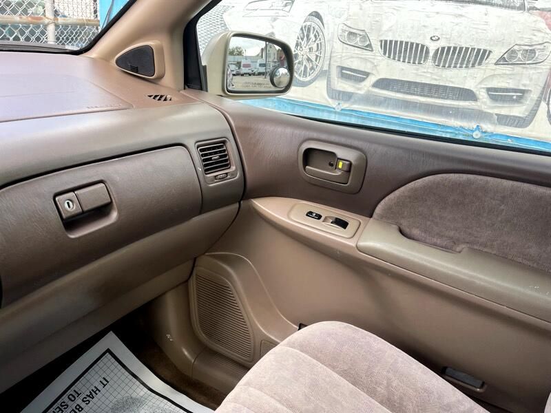 2001 Toyota Sienna