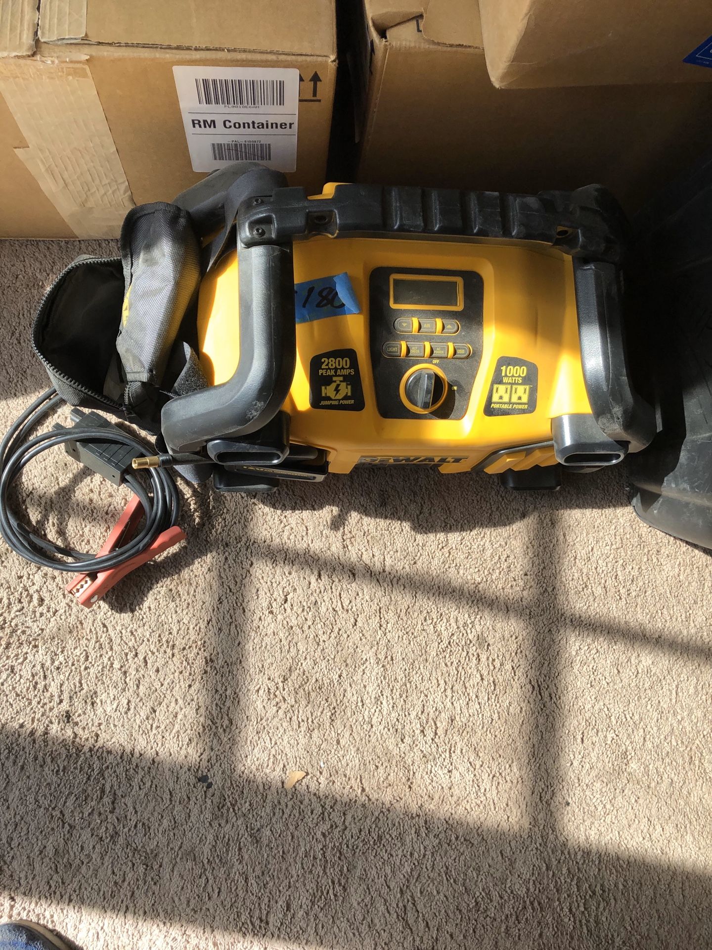 DEWALT 2800 Peak Amp Jump Starter 1000Watt Power Inverter with Digital
