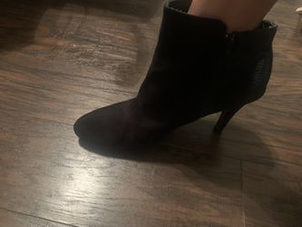 Black Snake Skin And Suede Booty Pumps Size 10  Thumbnail