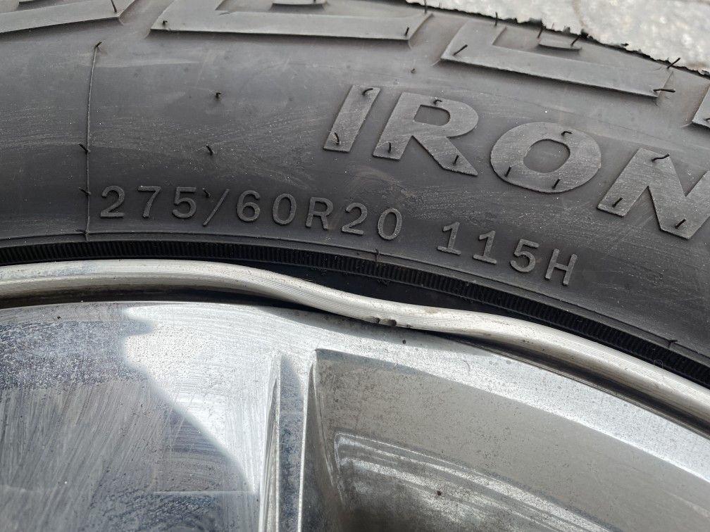 Chevy avalanche chrome 20 inch stock rims 6 lug. tahoe, suburban, etc
