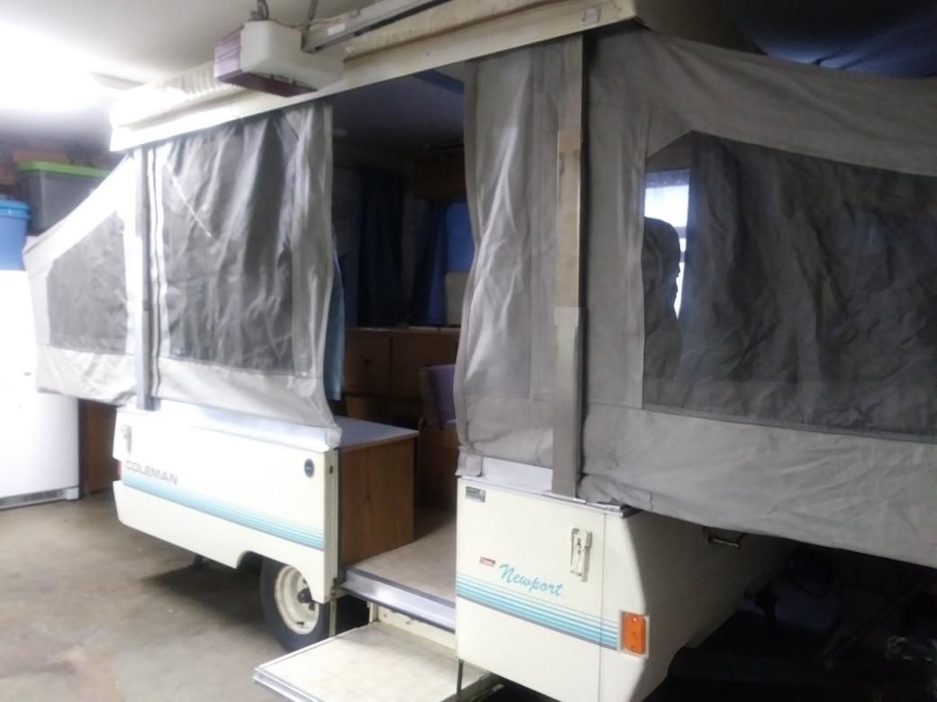 1992 Coleman Pioneer Voyager Tent Trailer