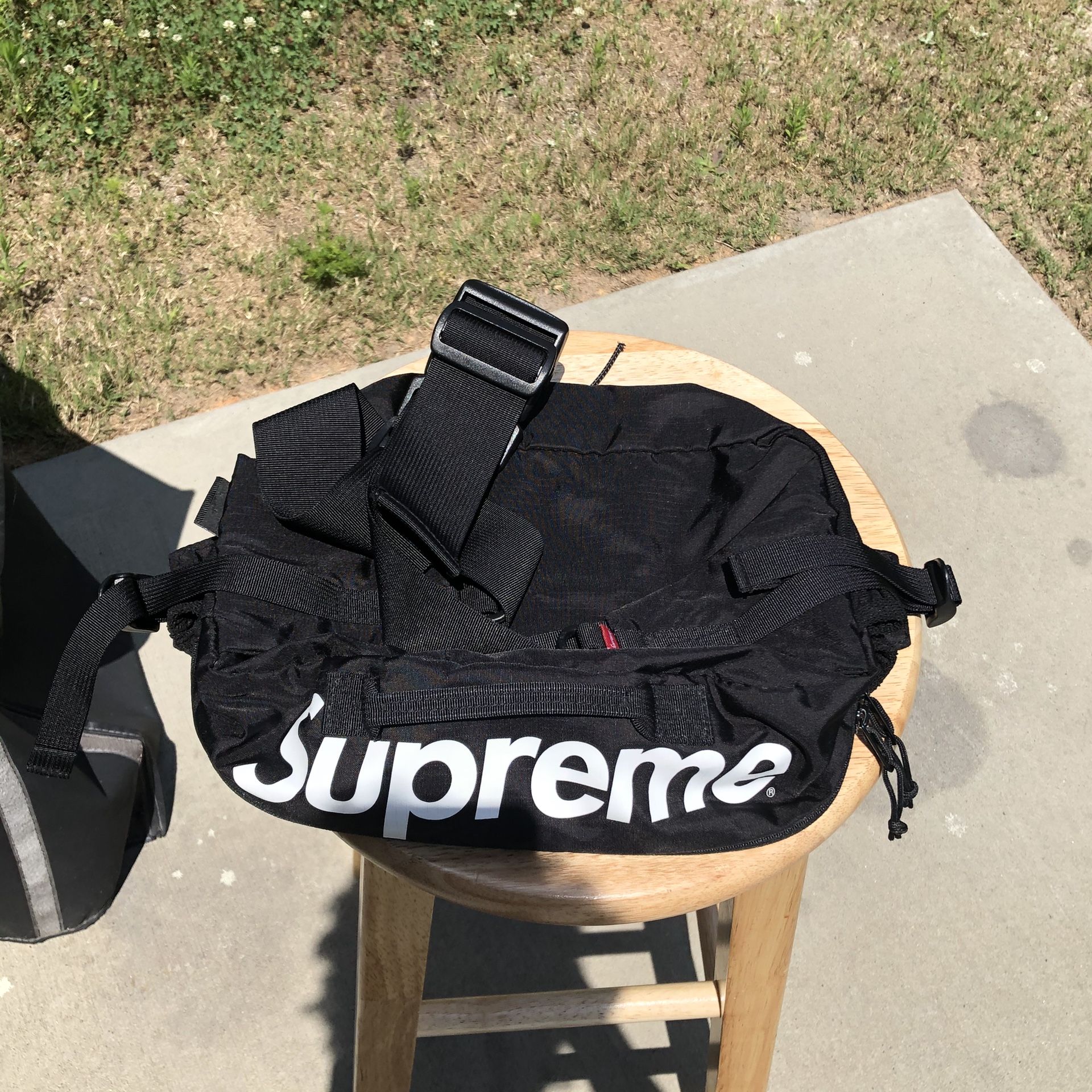 SUPREME ss17 “waist bag”