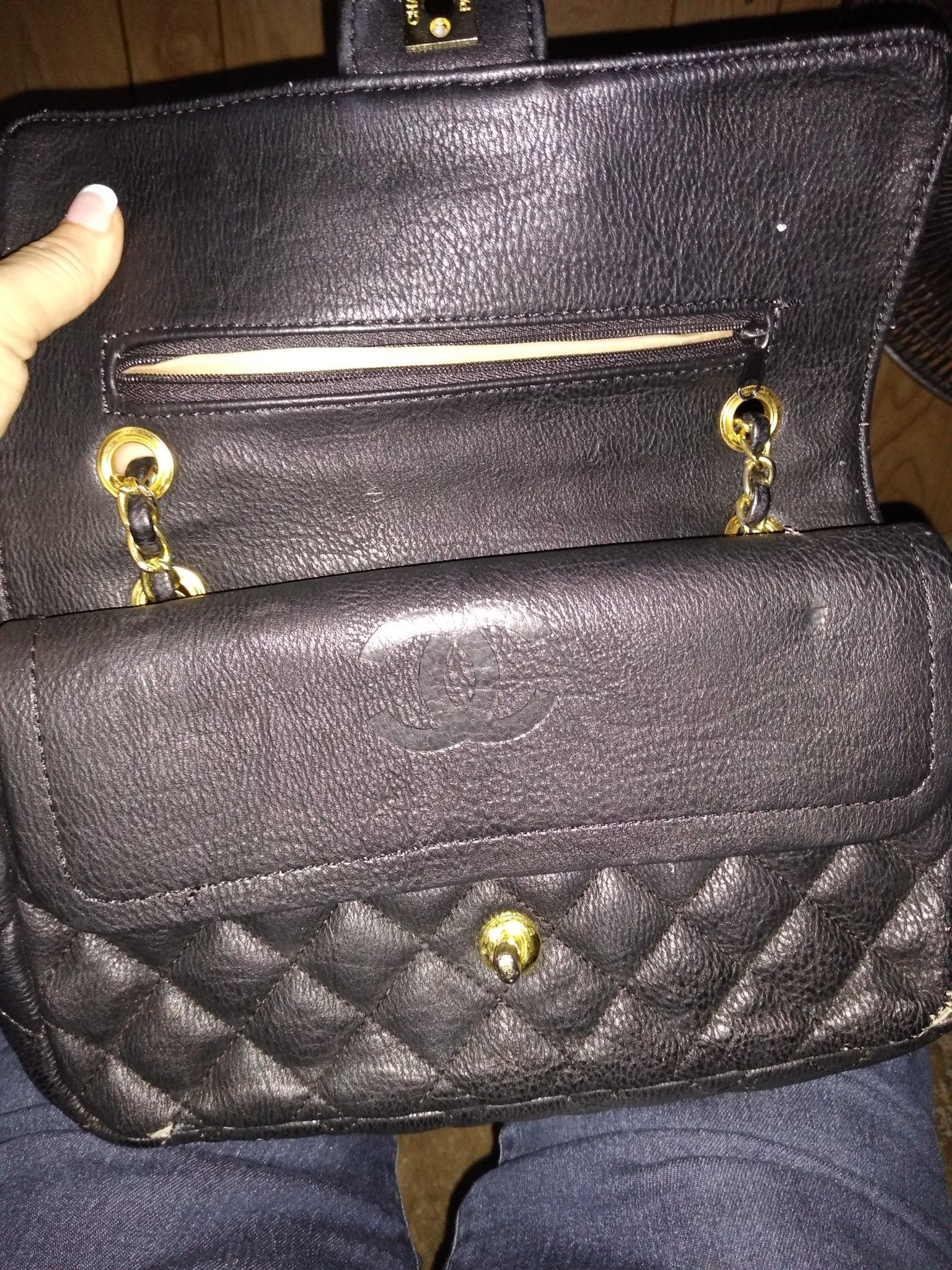 Black quilted bag.. price negotiable make offer