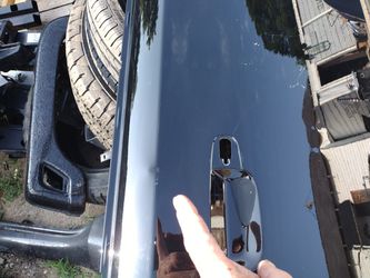 2015 To 2020 Cadillac Escalade Passenger Front Door OEM Part Thumbnail
