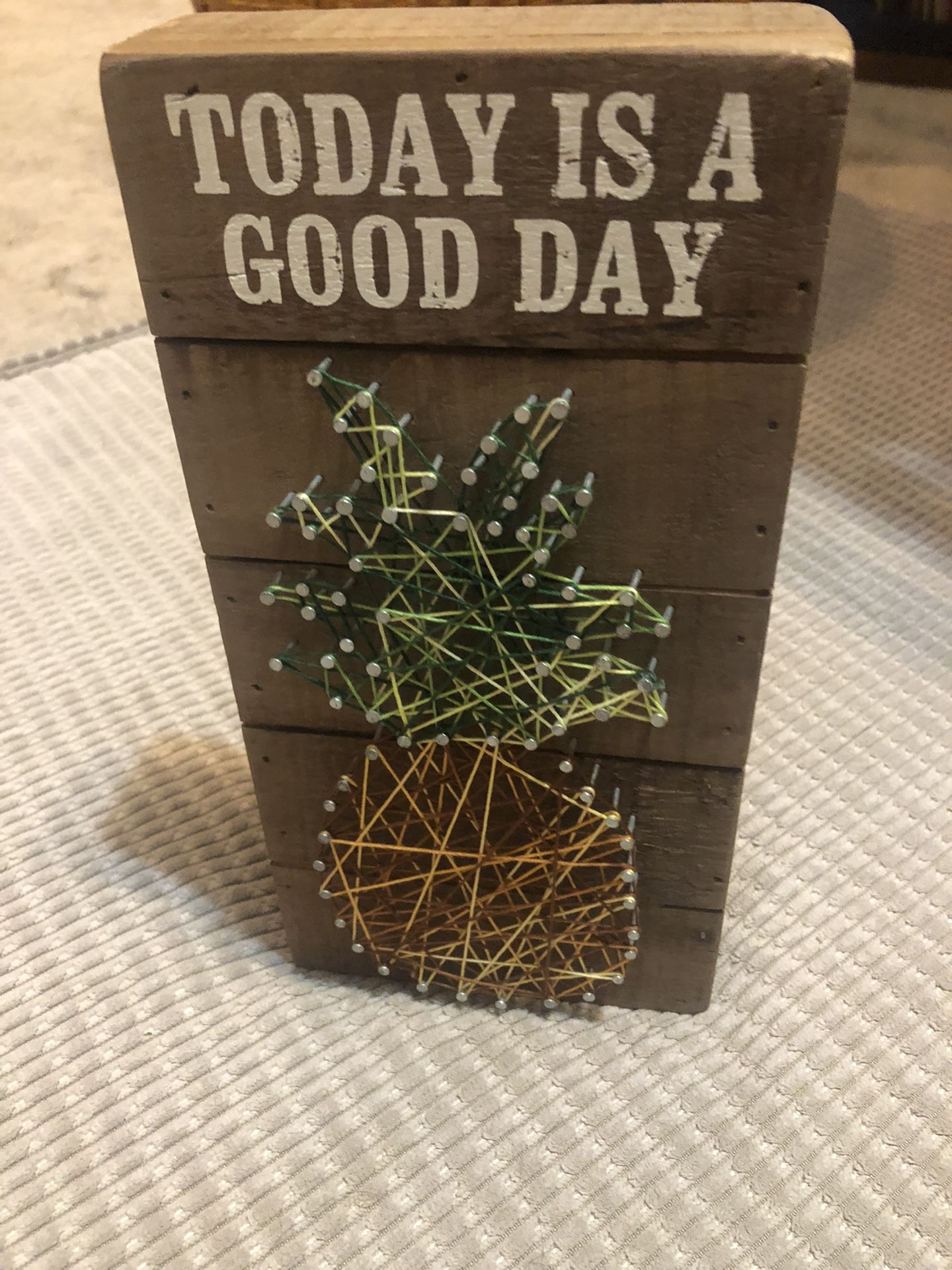 Pineapple String Nail Art Decor Wood Sign