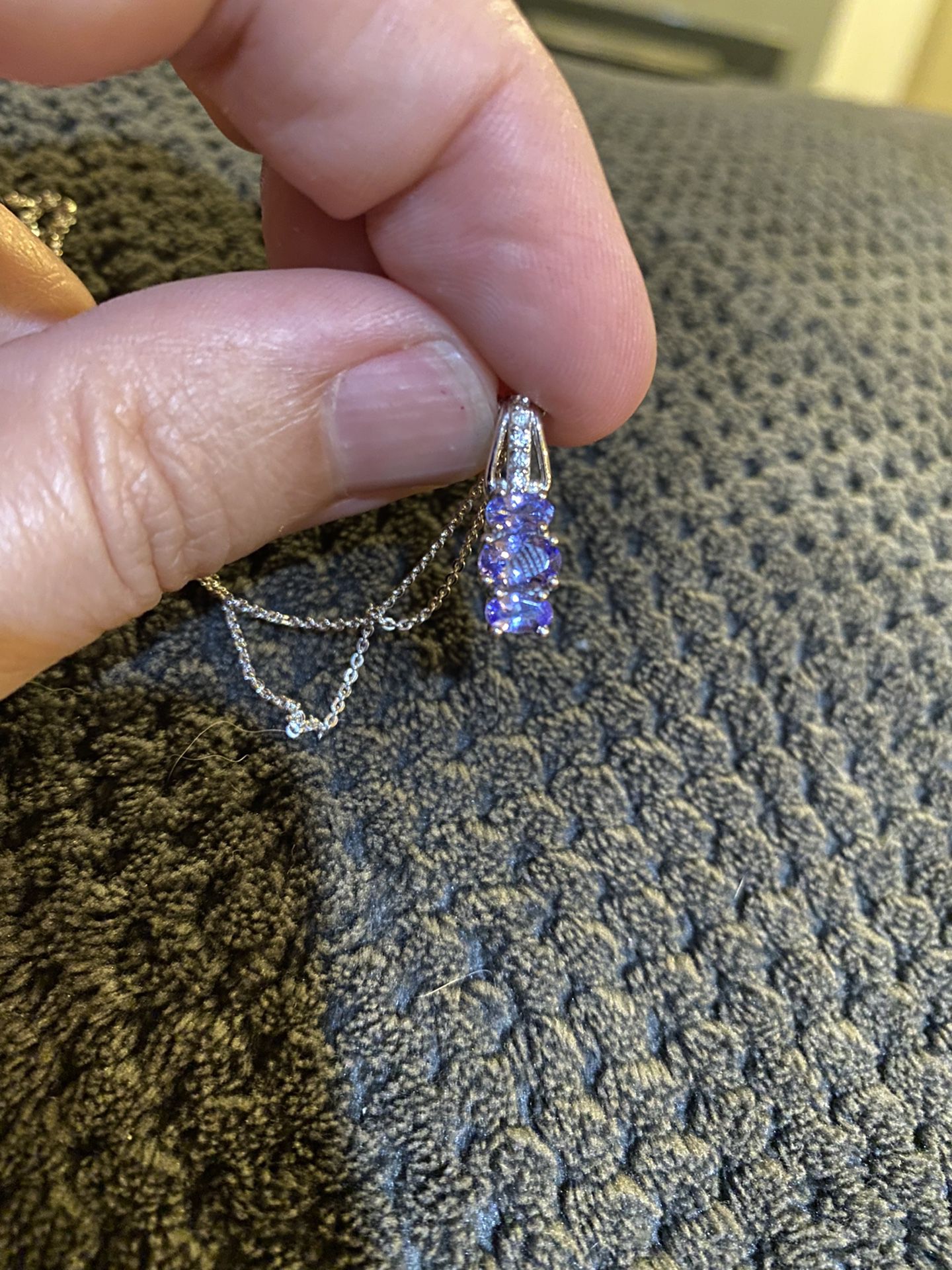 Lovely New Tanzanite & silver Necklace 