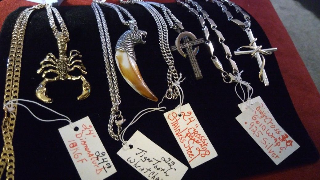 Many Pendents with Chains 22$-30$