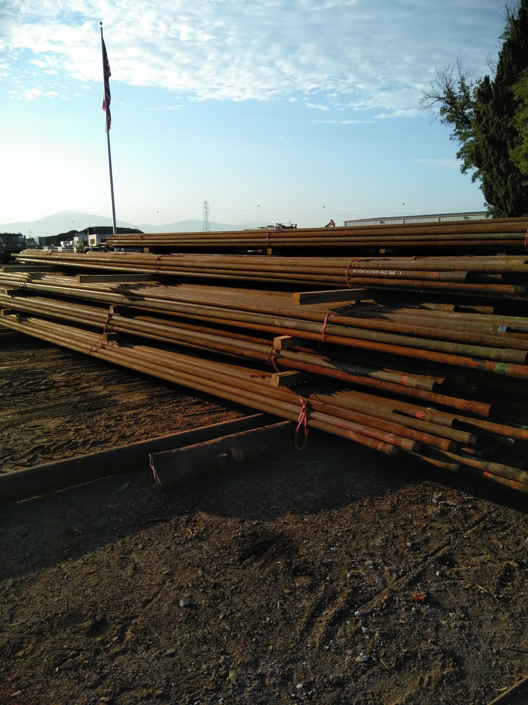 PIPE used oilfield tubulars, sucker rods and polished rods for Sale in