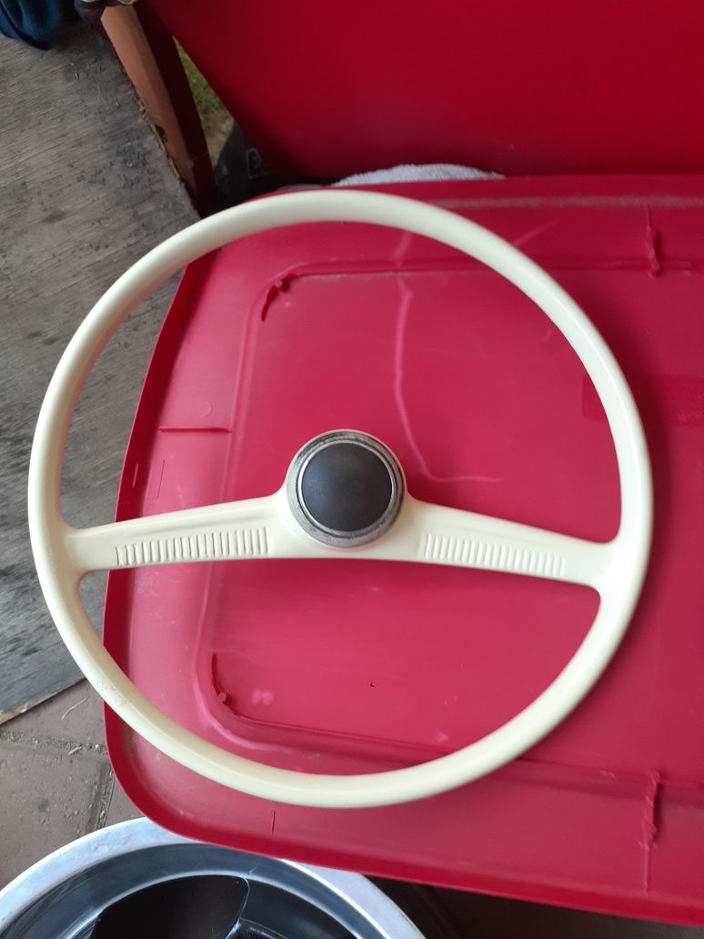 Vw bug semi batwing steering wheel for Sale in La Puente, CA OfferUp