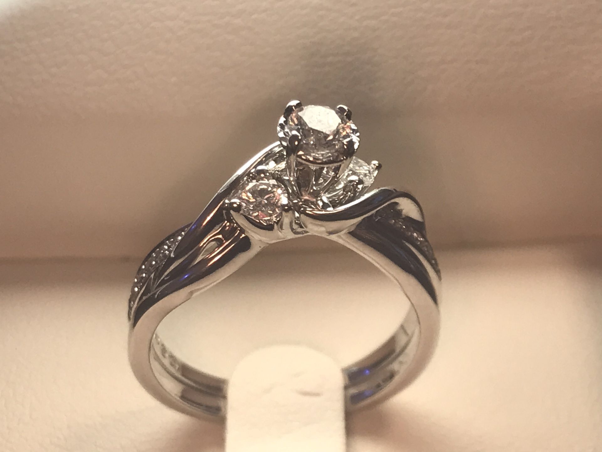 Wedding engagement set