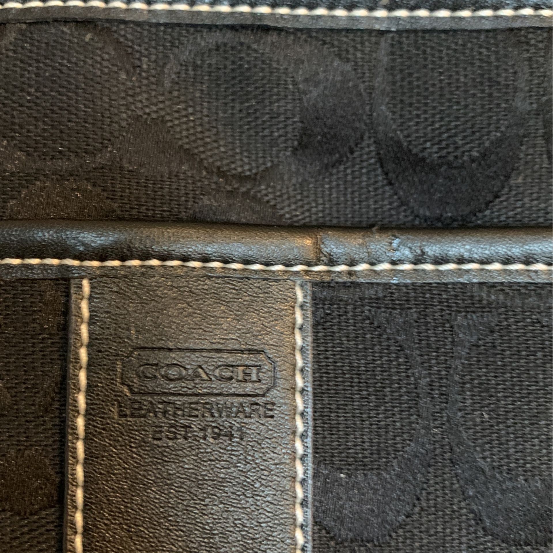 Authentic Coach Messenger Crossbody In Black Signature Canvas
