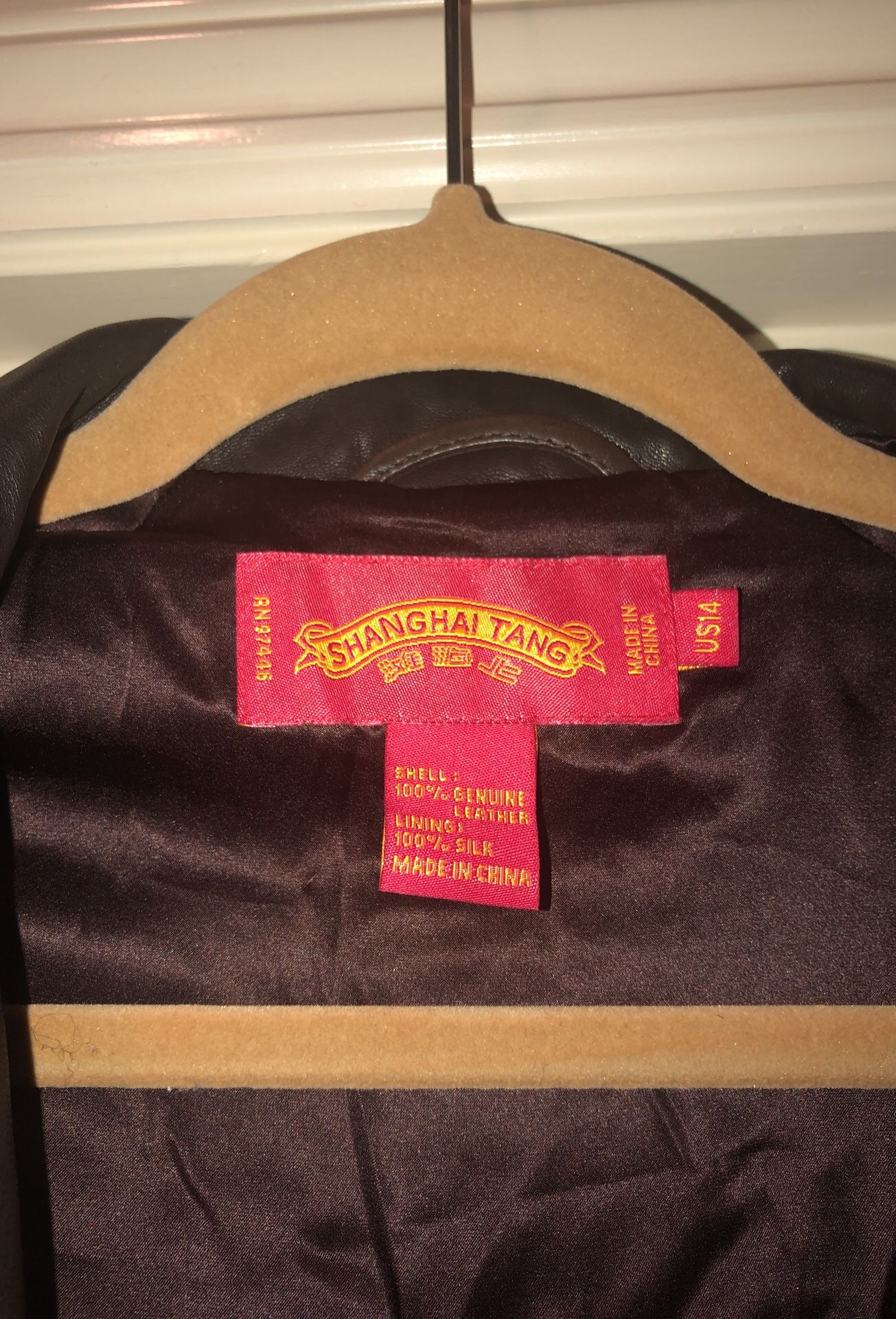 SHANGHAI TANG 100% LEATHER