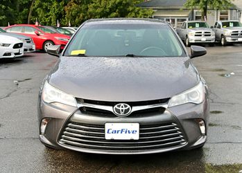2017 Toyota Camry Thumbnail
