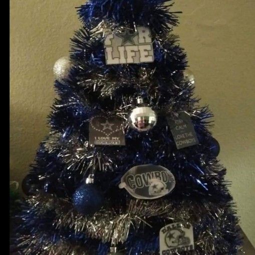 Christmas Wreaths, Raiders Wreaths