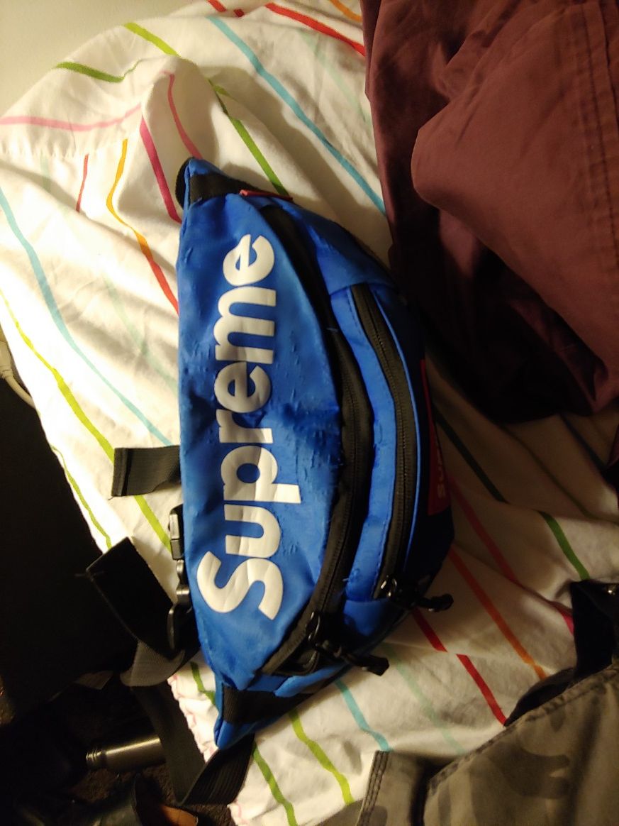 Supreme fanny pack
