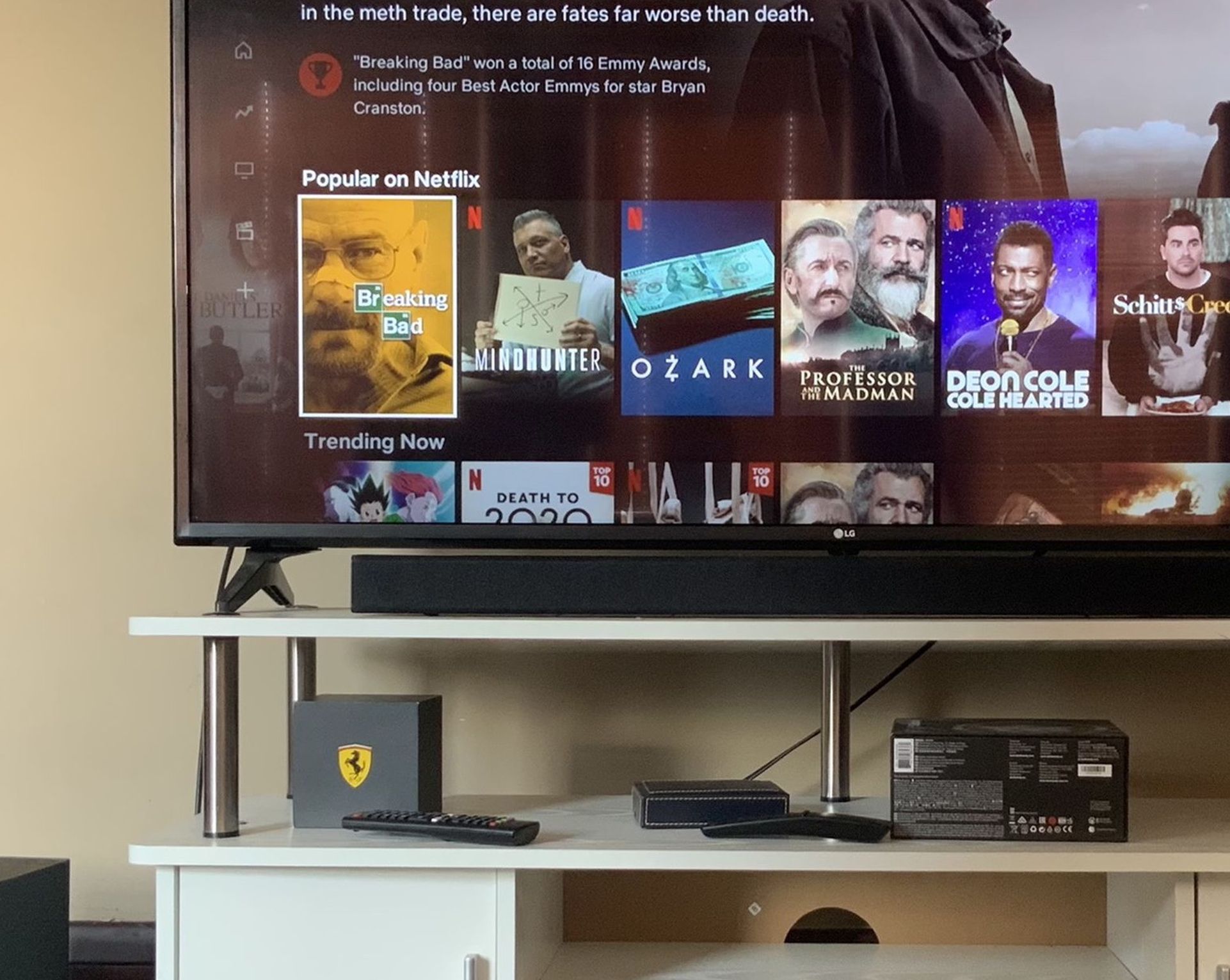 55 Inch Tv 4K Smart And Sound System With It