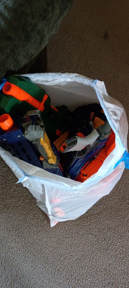 Old Nerf Guns, All For $25 Can Send More Pictures If Asked