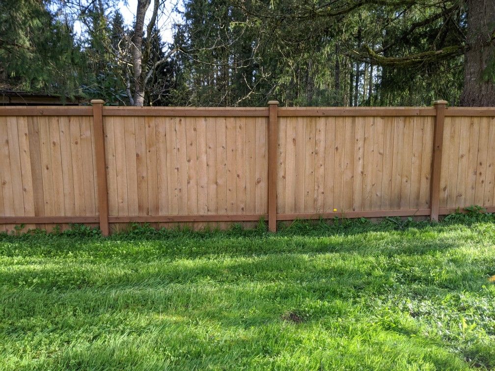 Olympic Maximum deck & fence stain full new 5 gallon bucket for Sale in