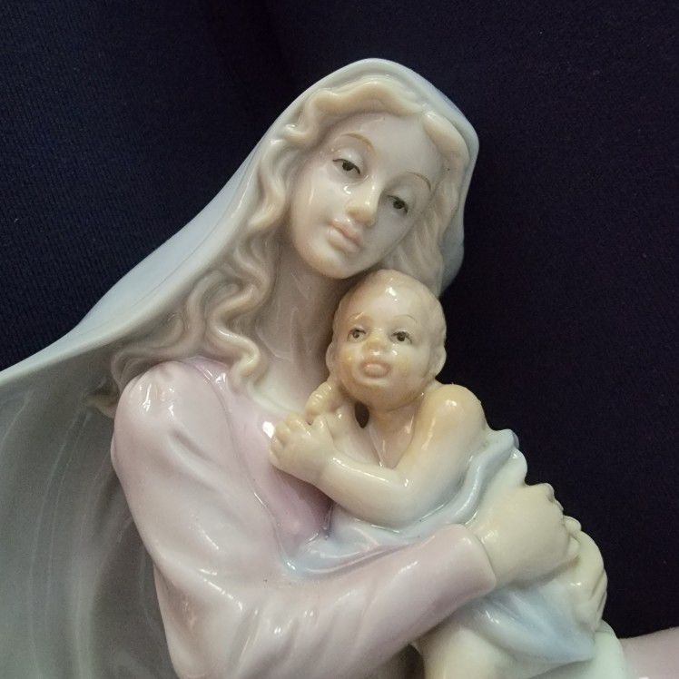 Valencia Collection Madonna & Baby Jesus