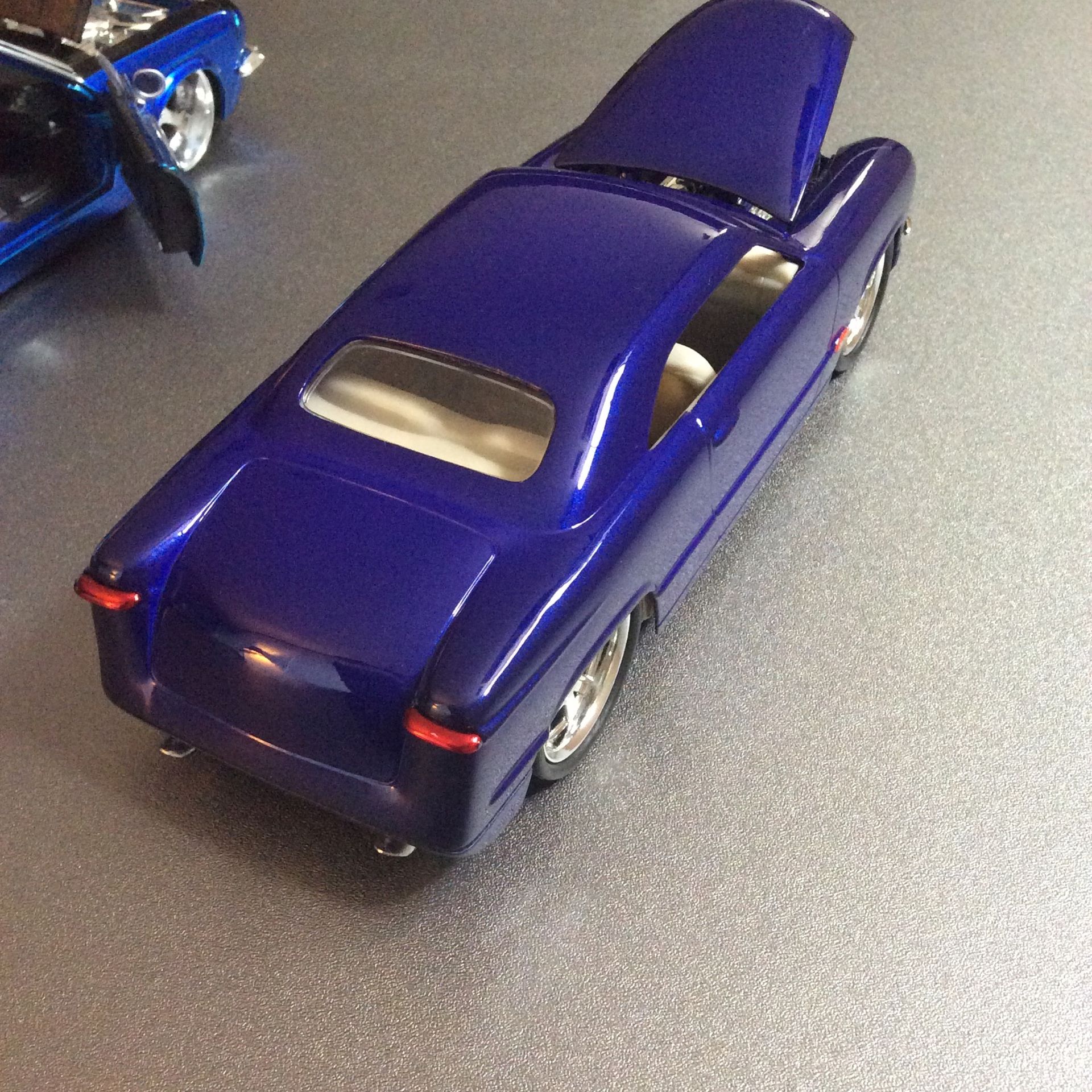 1:24 DIE-CAST Cars - Shelby GT 500KR BIG TIME MUSCLE & Custom Hawk Lloyd Studabaker