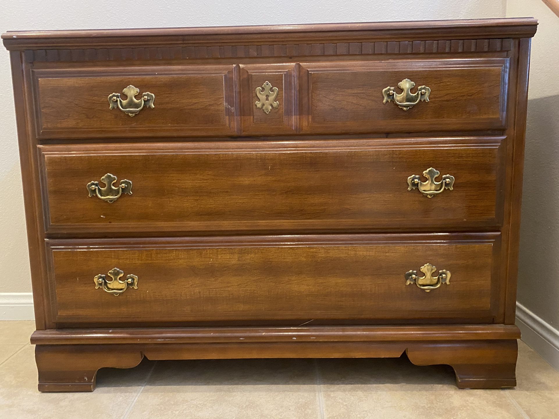 3 Drawer Dresser