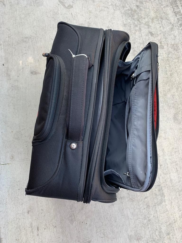 SOLO LUGGAGE BLACK