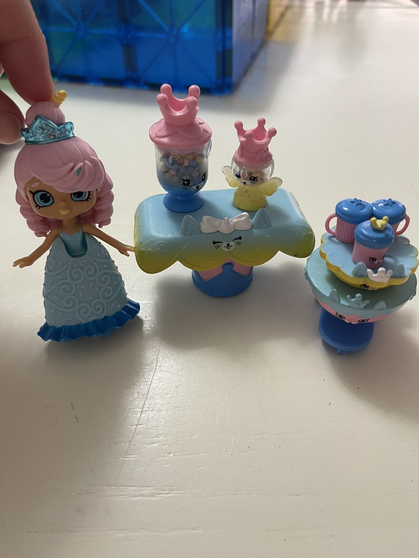 Shopkins