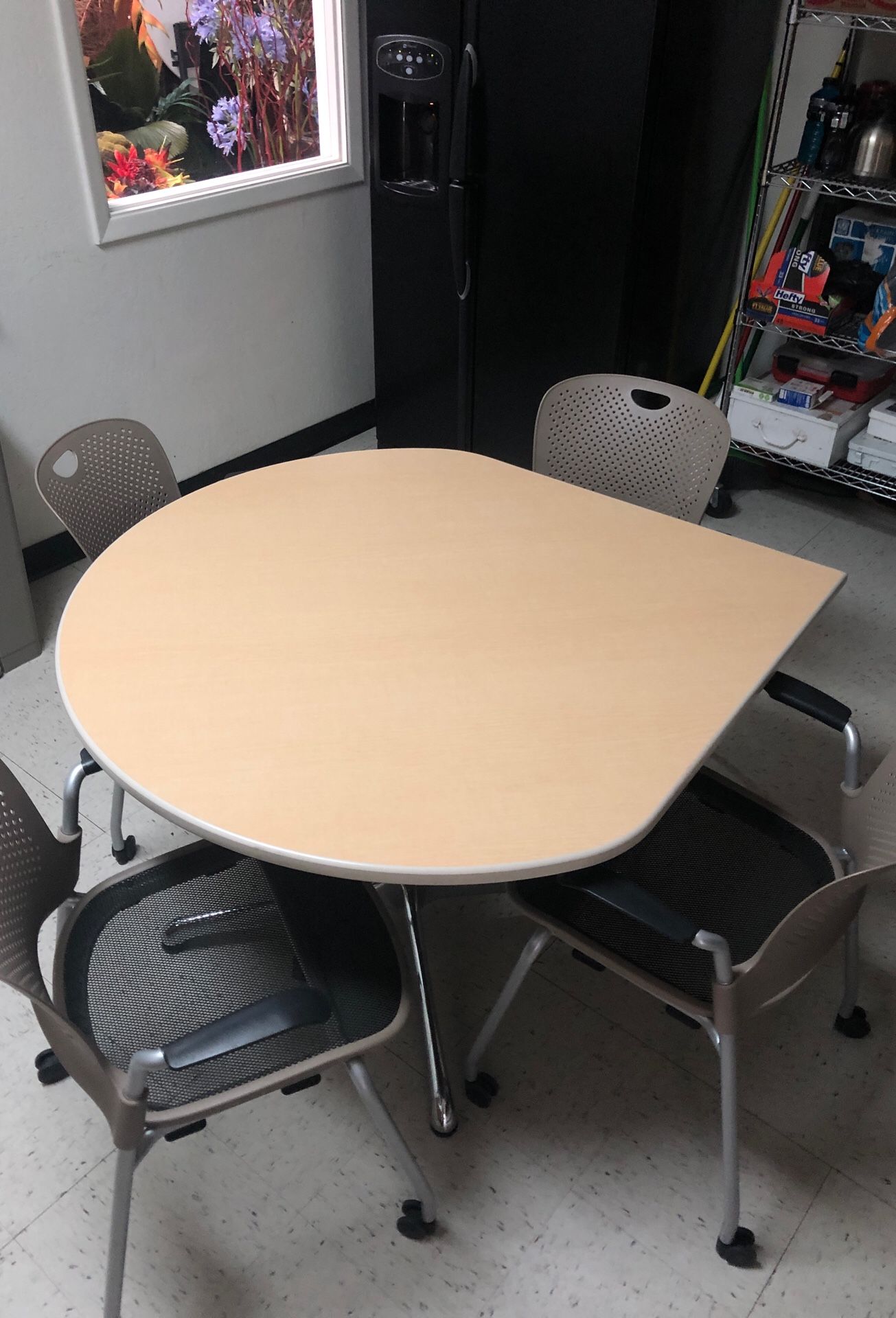 Teardrop break table