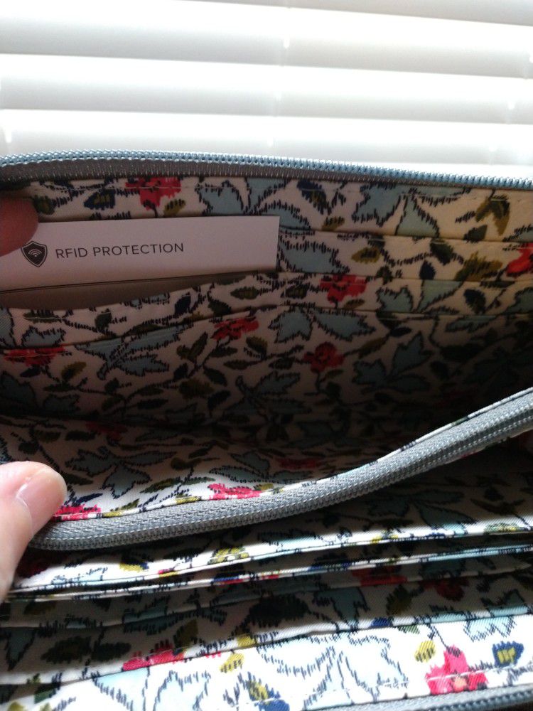 NWT Vera Bradley Turnabout Crossbody And RFID Wallet 