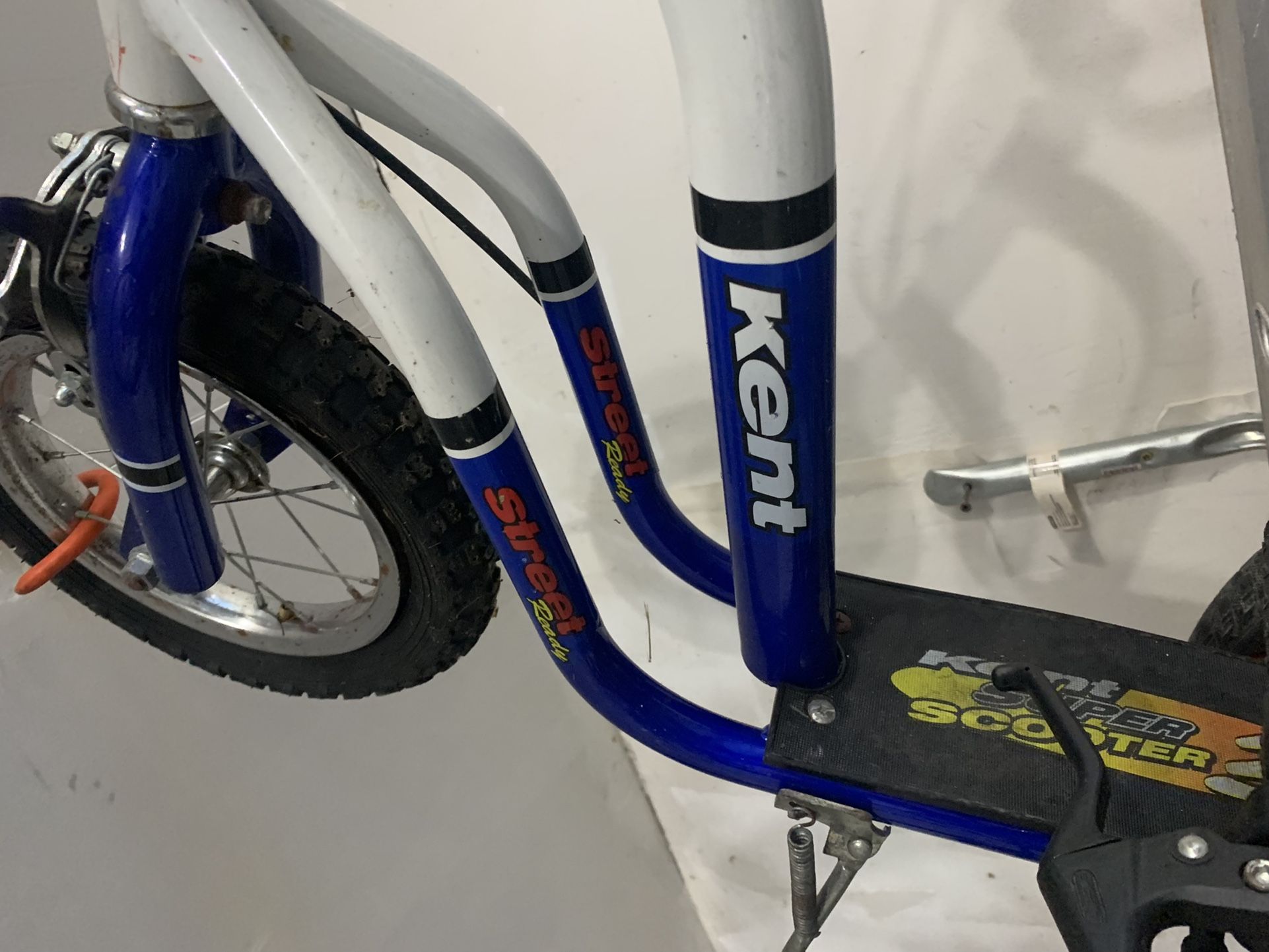 Kent Scooter With Hand Brakes Great Condition