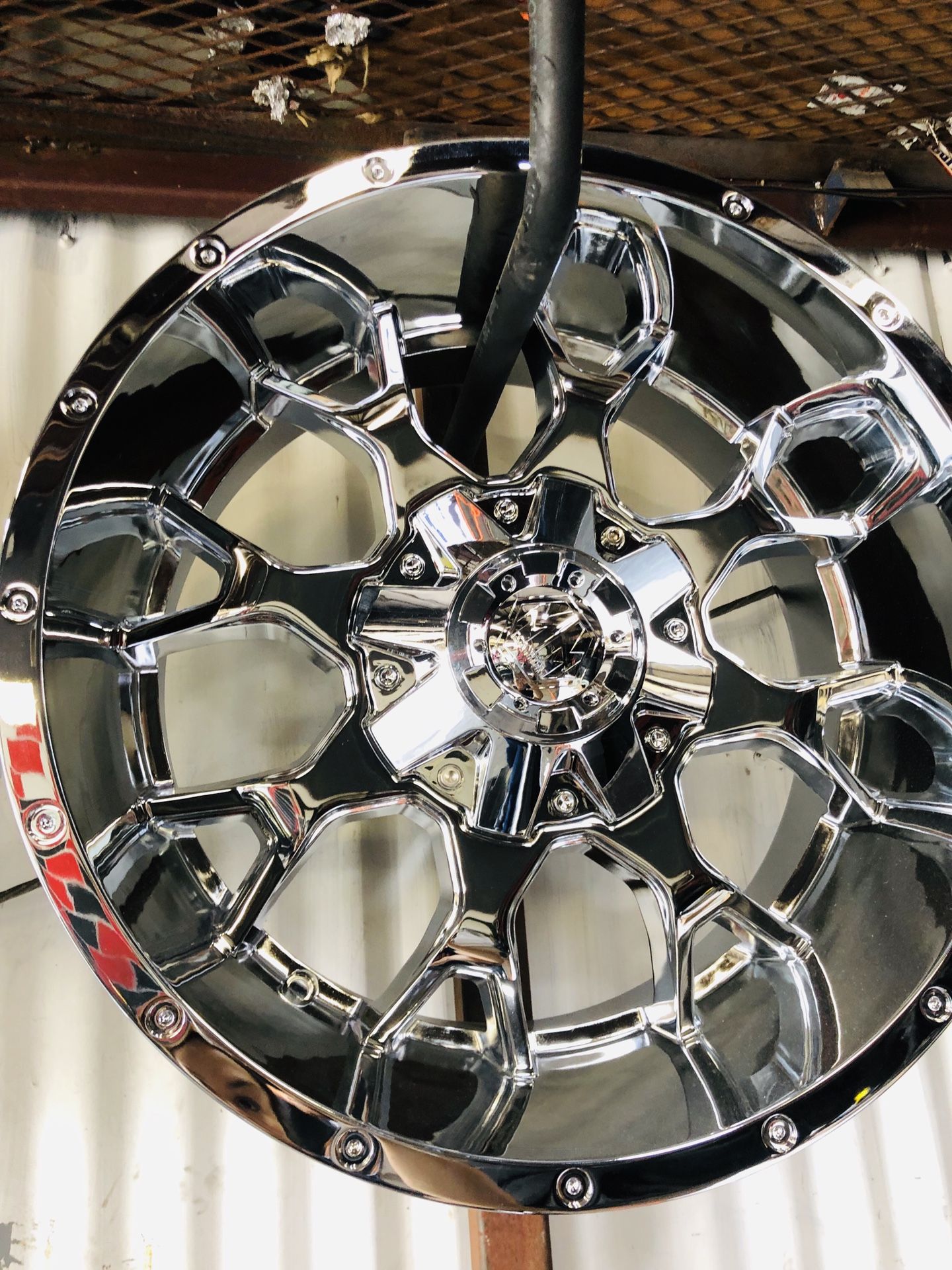 20X10 Mayhem Chrome