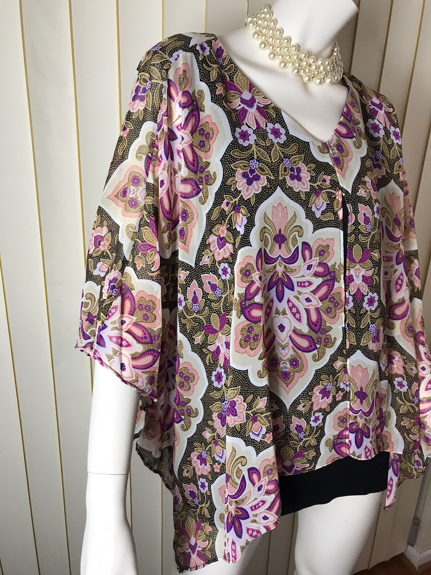 Women’s Chiffon Top/poncho/blouse/size XL